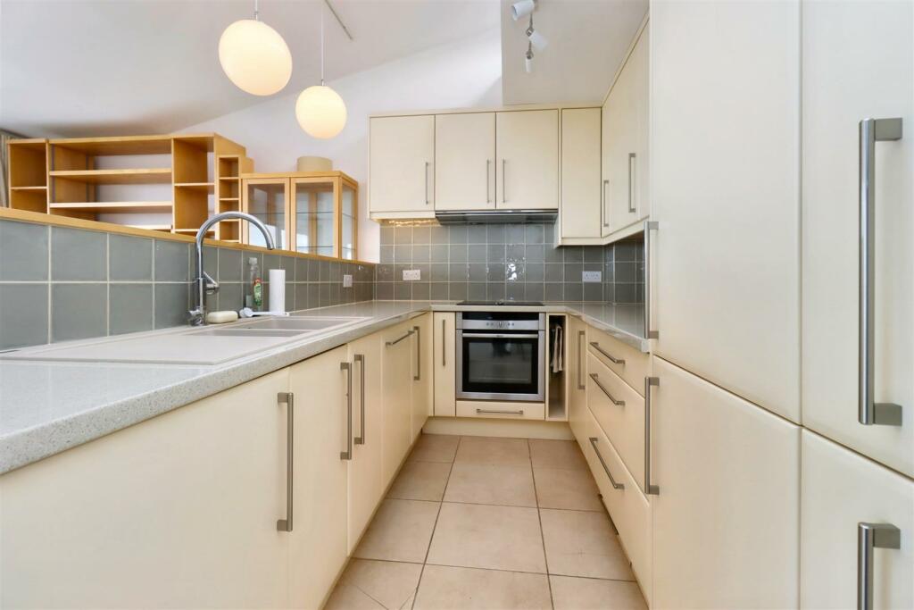 Additional image 4 of Outstanding coastal location with panoramic views