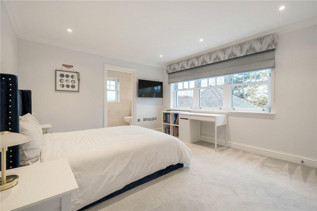 Additional image 30 of Plaistow Lane, Bromley