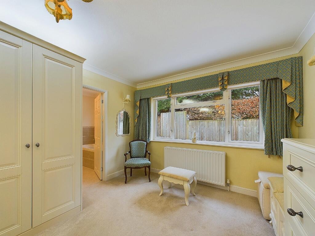 Additional image 18 of Chislehurst Road, BR6 0DN