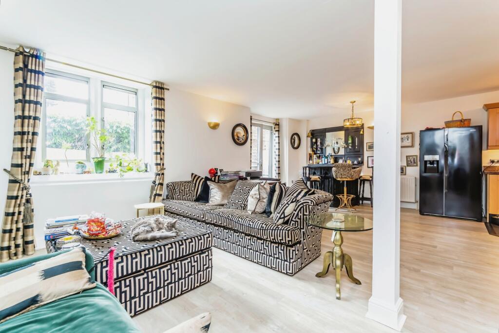 Additional image 5 of Crescent Road, Beckenham, BR3