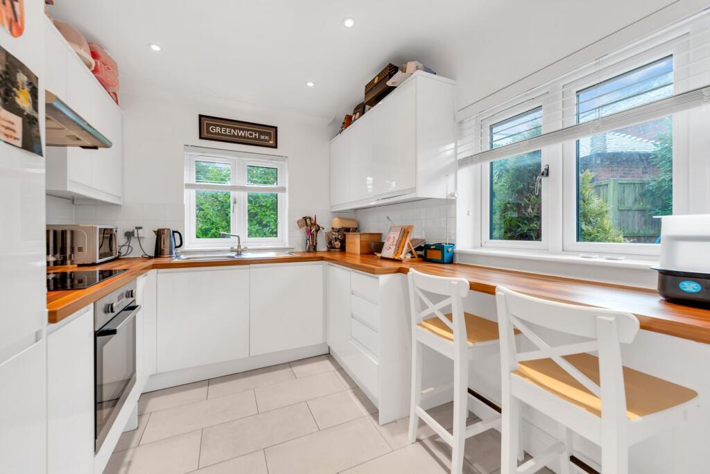 Additional image 4 of Oakwood Close, Chislehurst, BR7