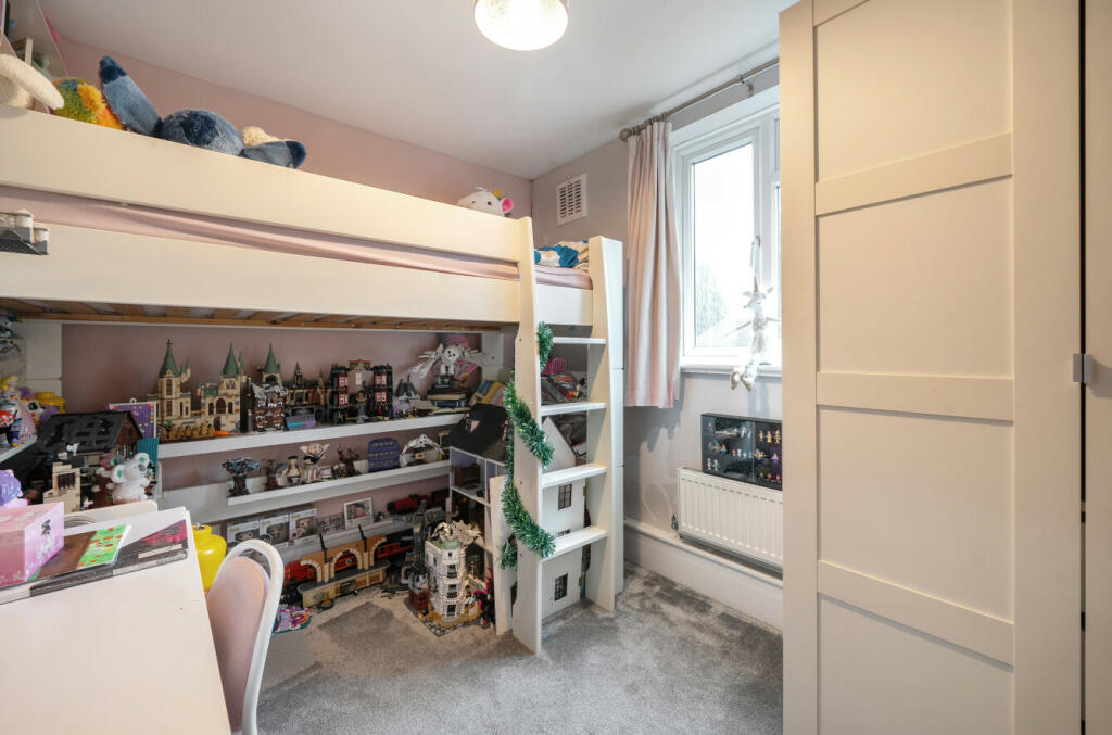 Additional image 10 of Hillview Road, Chislehurst, Kent, BR7