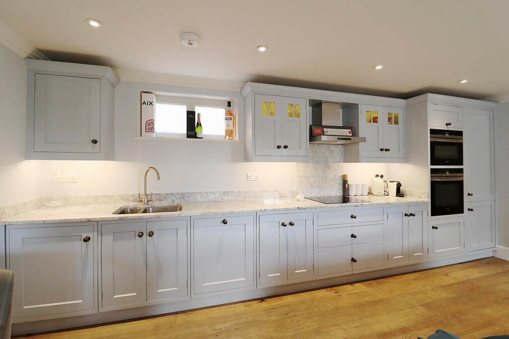 Additional image 7 of Willoughby Lane, Bromley