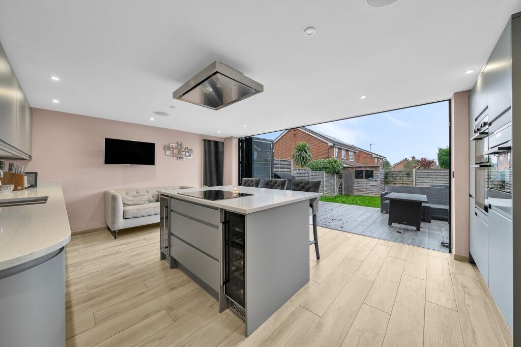 Additional image 18 of Beechwood Rise, Chislehurst, BR7