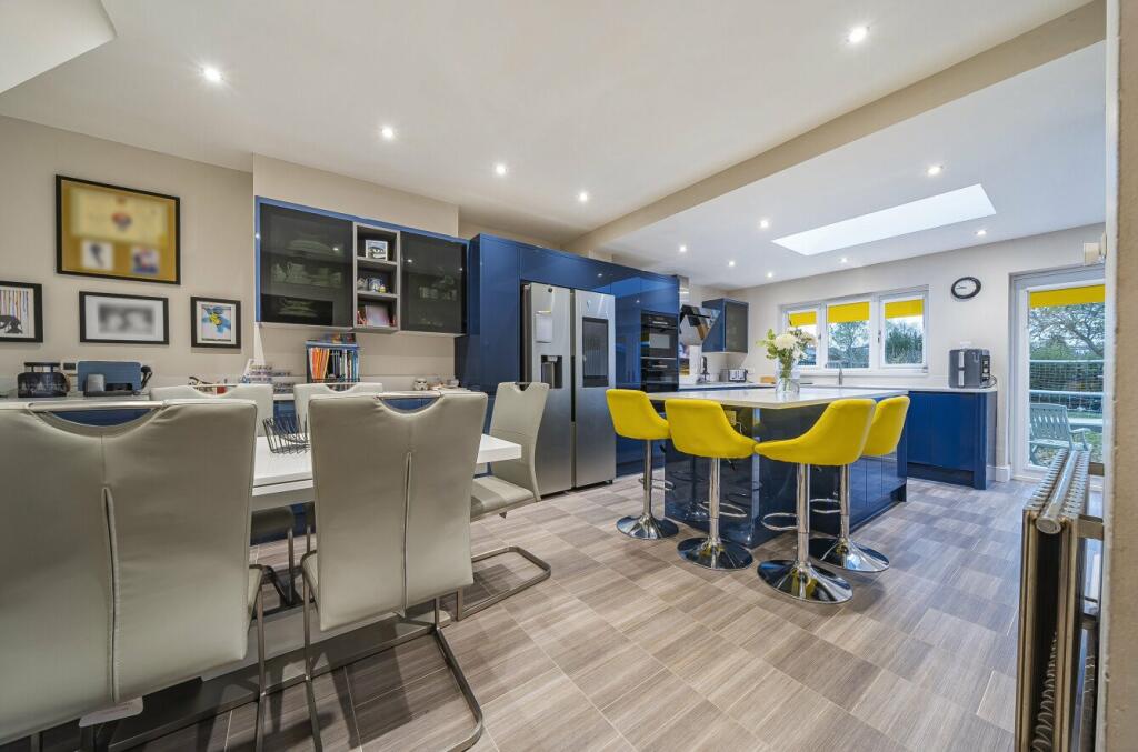 Additional image 6 of Southborough Lane, Bromley, BR2