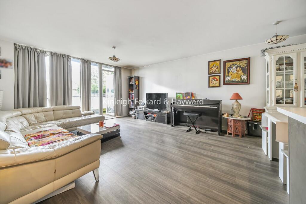 Additional image 10 of Glebe Way, West Wickham