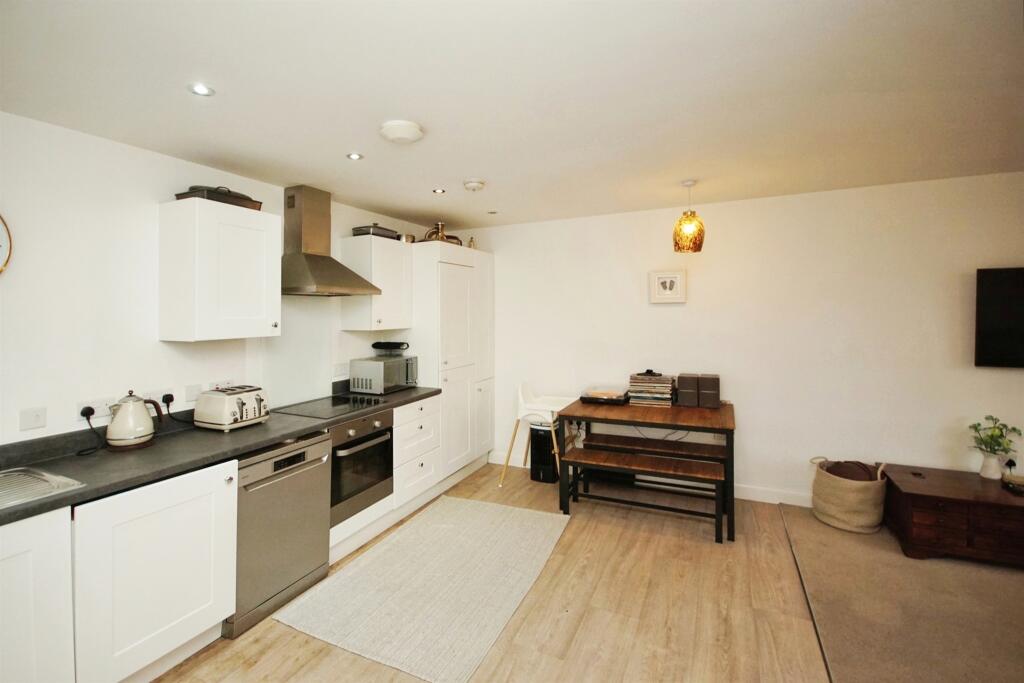 Additional image 5 of Elmtree Way, Kingswood, Bristol