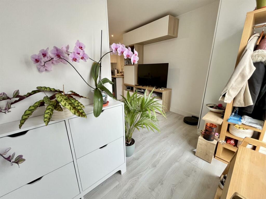 Additional image 9 of High Street, Newhaven