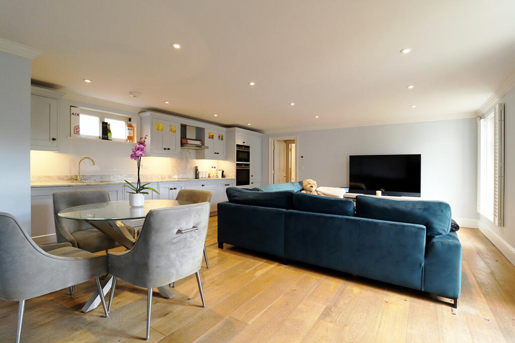 Additional image 8 of Willoughby Lane, Bromley