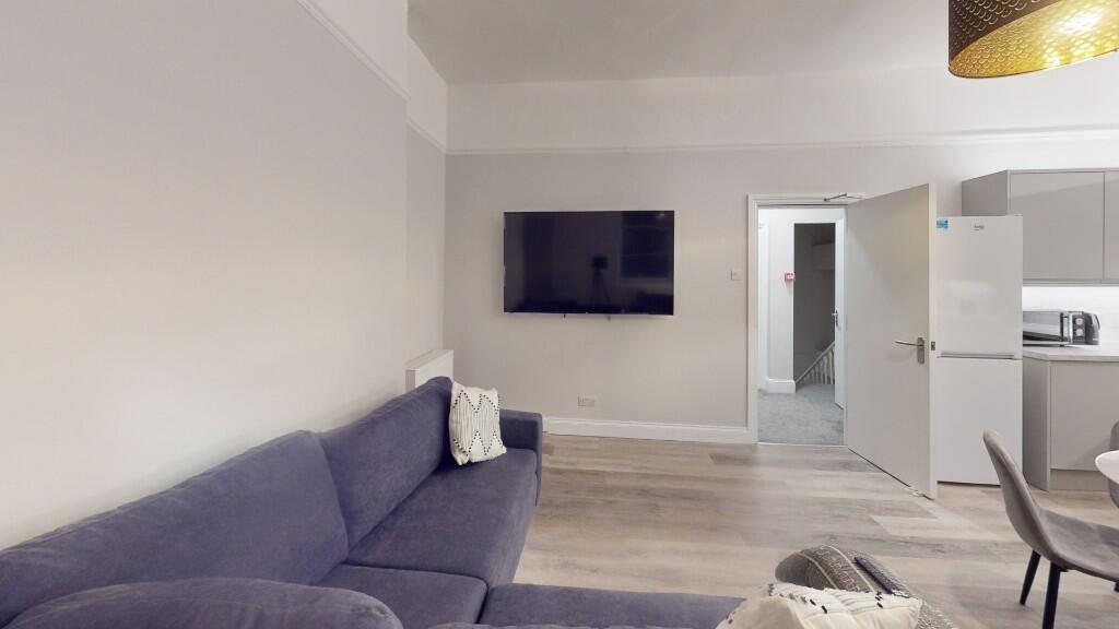 Additional image 5 of Queens Road, Bristol, BS8