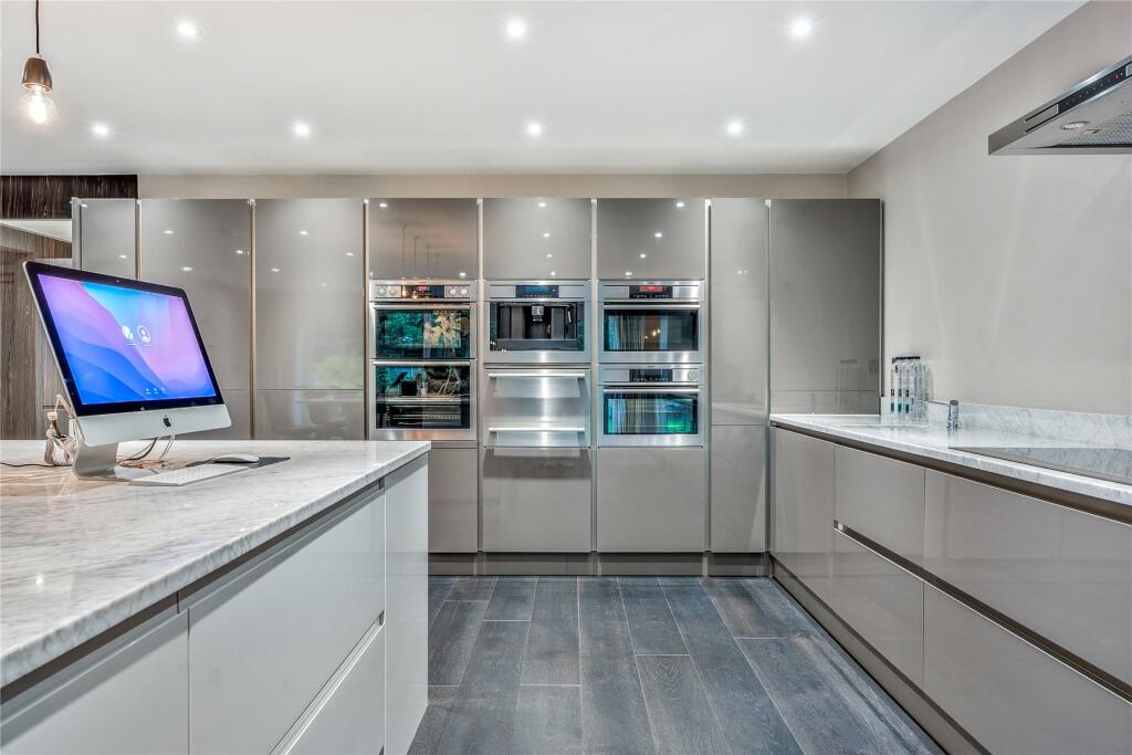 Additional image 16 of Wood Way, Farnborough Park