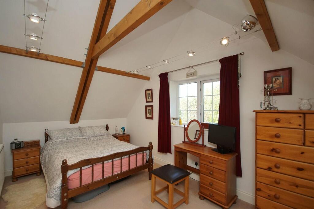 Additional image 15 of Stunning 4 Bedroom Cottage With Equally Stunning 2 Double Bedroom Detached Annexe, Winterbourne