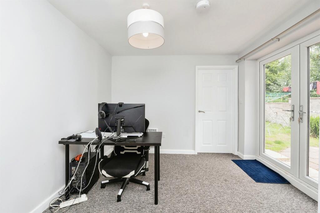 Additional image 6 of Queens Road, Warmley, Bristol