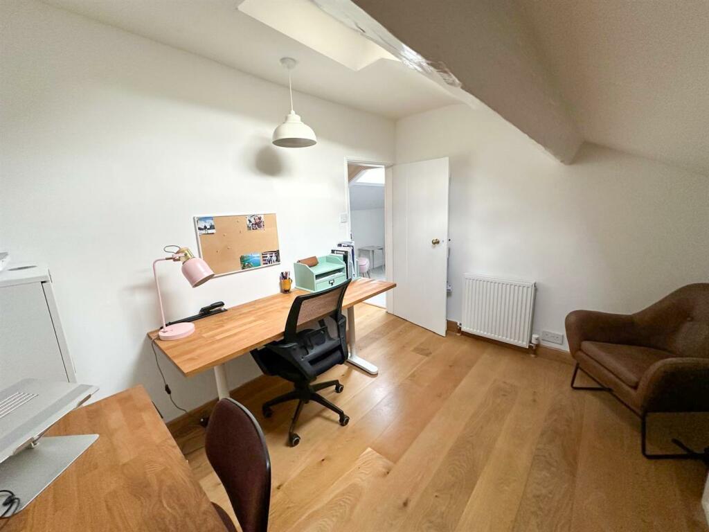 Additional image 34 of Acorn House, Pot Lane, Steeton,