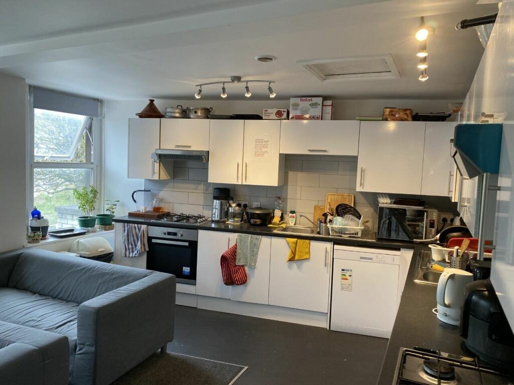 Additional image 4 of Room 27a Alexandra Parade