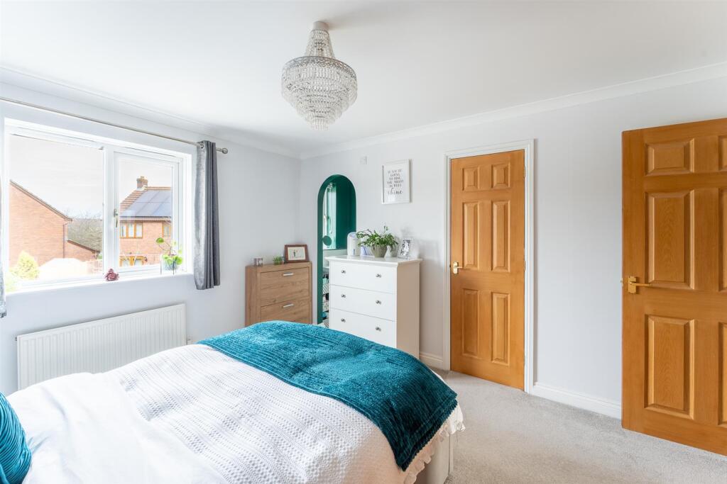 Additional image 10 of The Avenue, St. Georges - BEAUTIFUL HOUSE WITH GARAGE