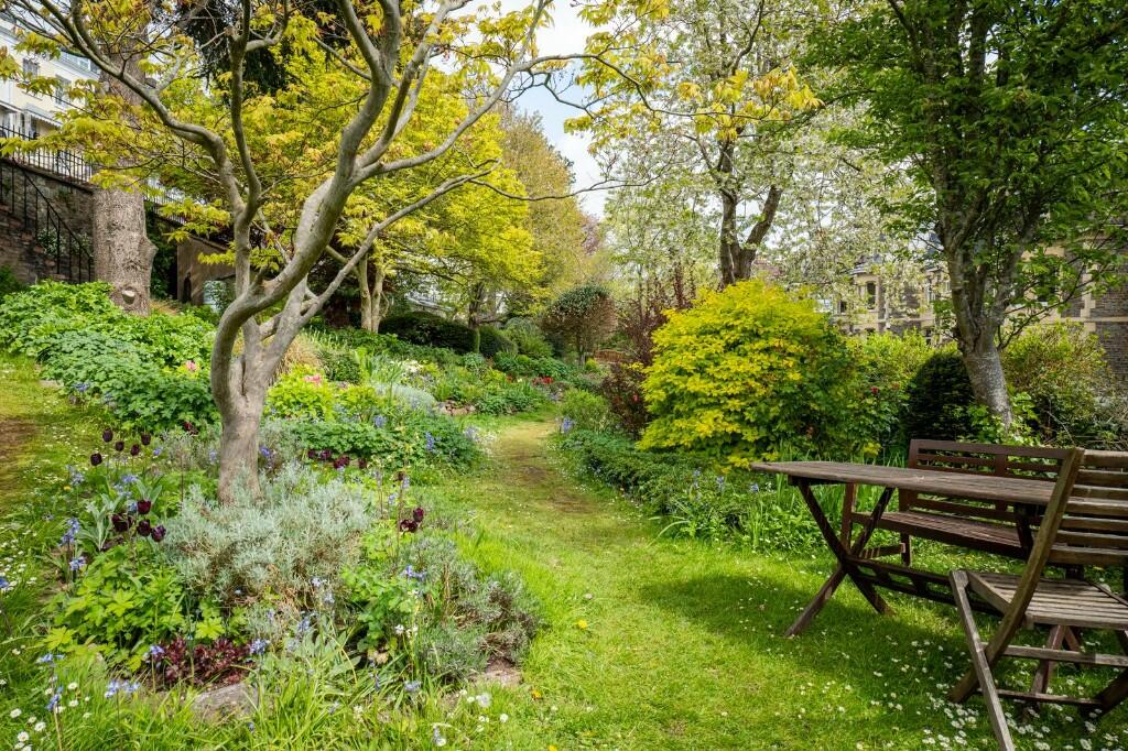 Additional image 32 of Royal York Crescent, Bristol, BS8