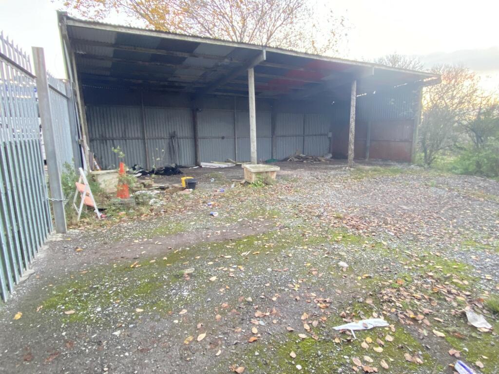 Tarnock, Axbridge, Somerset. BS26 2SL