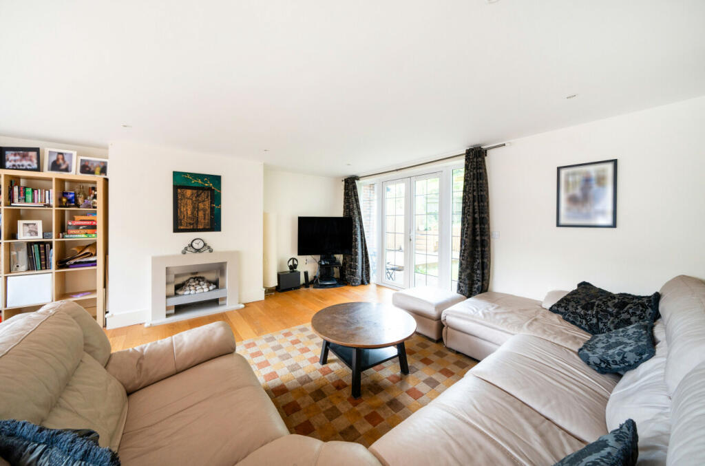 Additional image 21 of Duggan Drive, Chislehurst, Kent, BR7