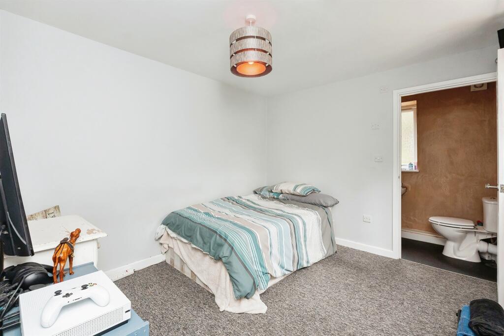 Additional image 7 of Queens Road, Warmley, Bristol