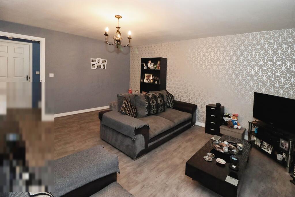 Additional image 2 of Leaze Close, Thornbury, Bristol