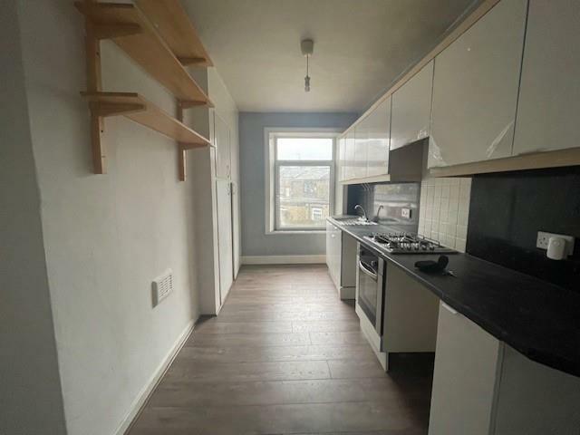 Additional image 5 of High Street, Queensbury