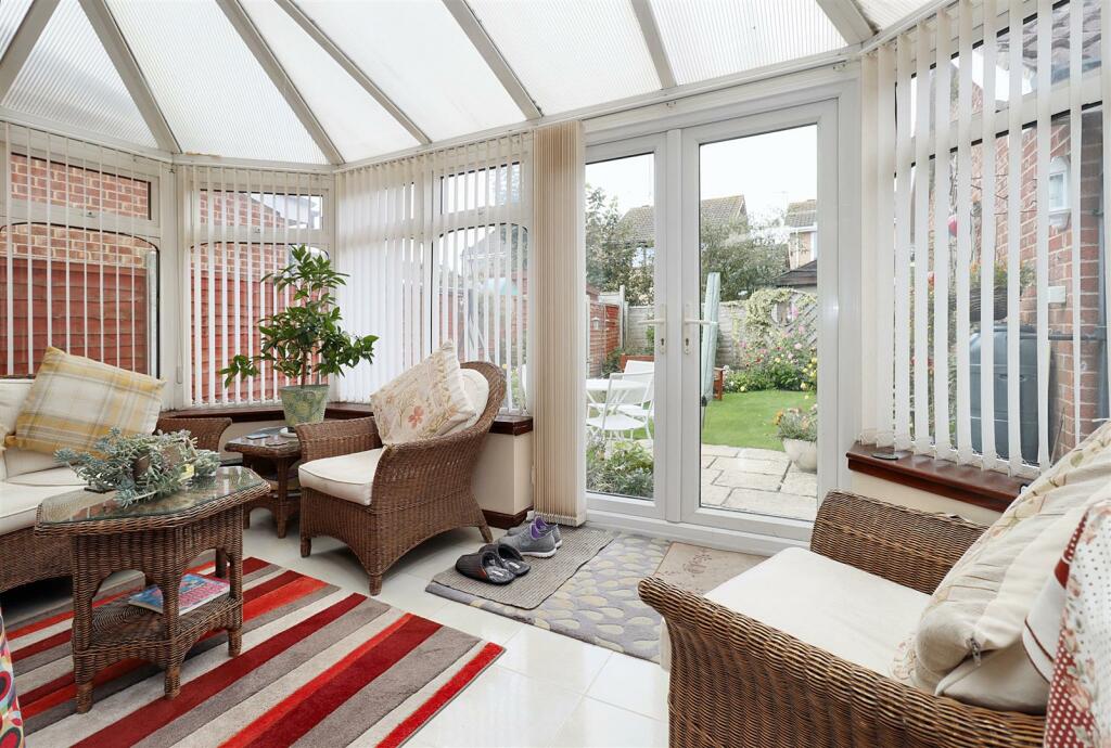 Additional image 2 of Attractive home close to riverbank walks