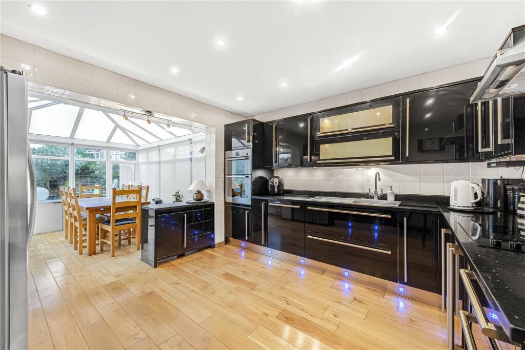 Additional image 18 of Hilldown Road, Bromley, BR2