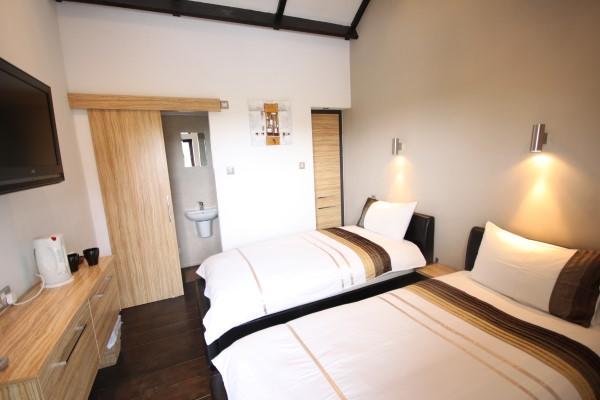 Additional image 8 of Yew Tree Cottage, Potters Hill, Bristol, BS40