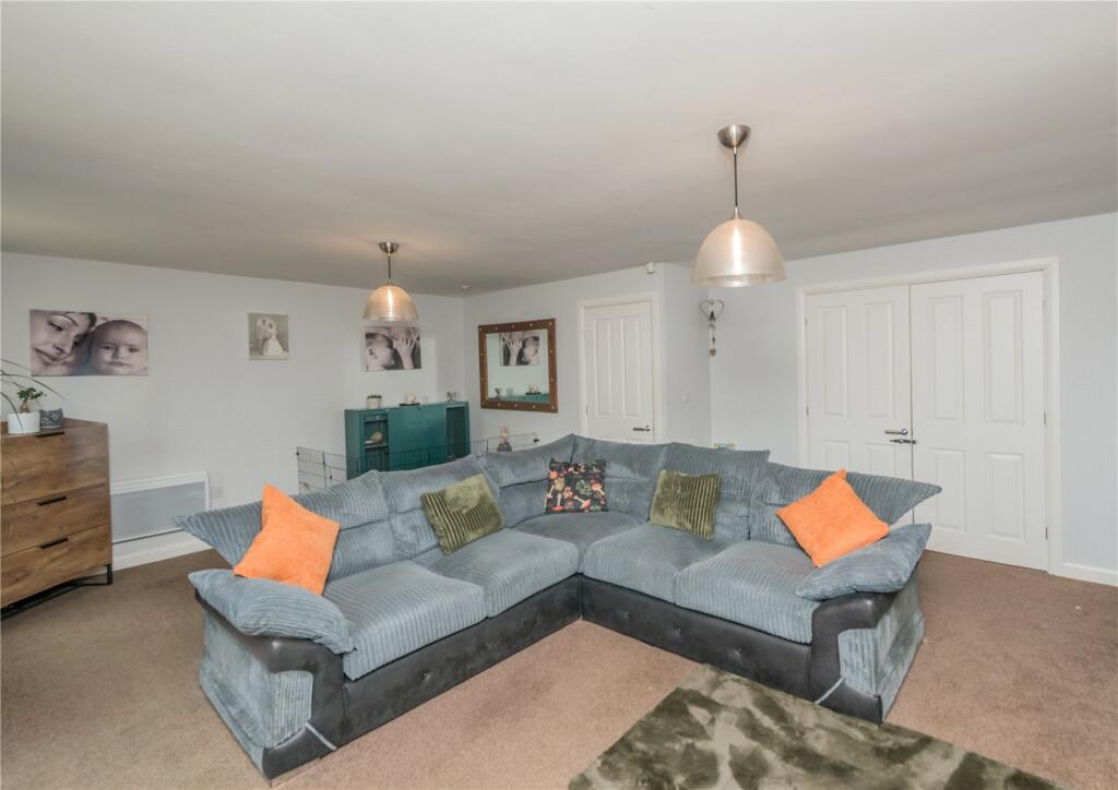 Additional image 7 of Whitcliffe Road, Cleckheaton, West Yorkshire, BD19