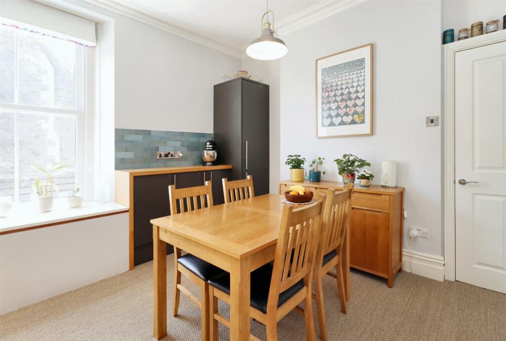 Additional image 4 of Victorian apartment with parking in Mid Clevedon