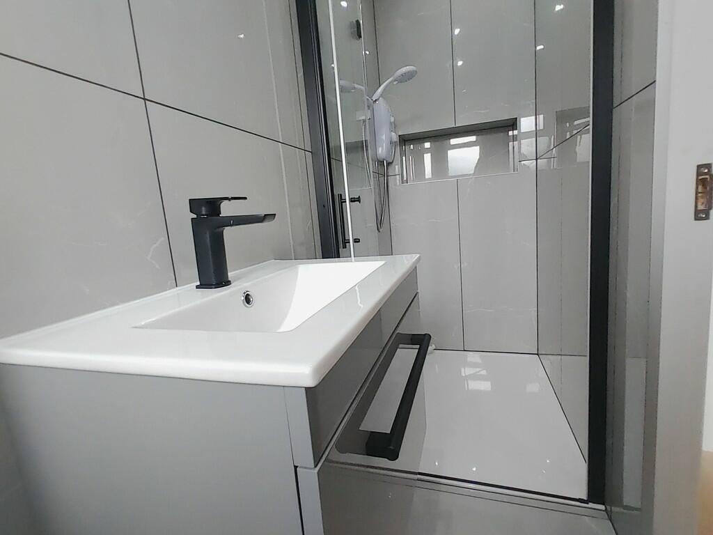 Additional image 27 of Low Lane, Clayton