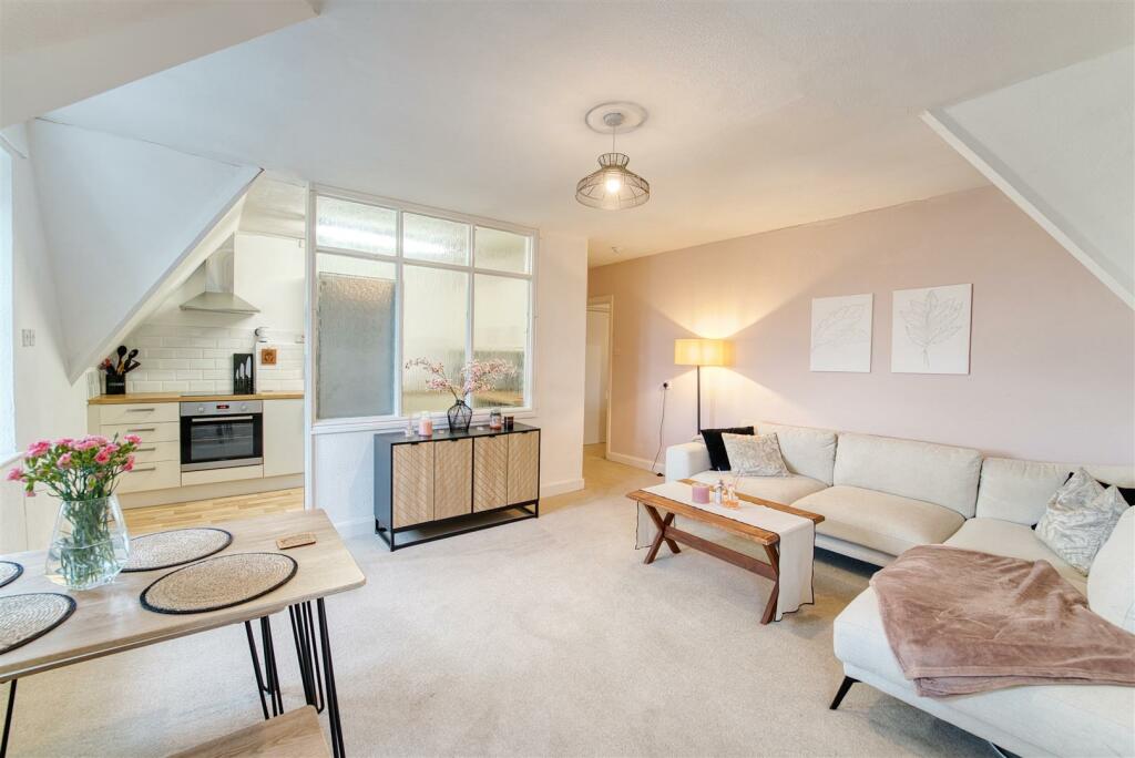 Additional image 4 of Princes Road, Clevedon - PERFECT PERIOD APARTMENT