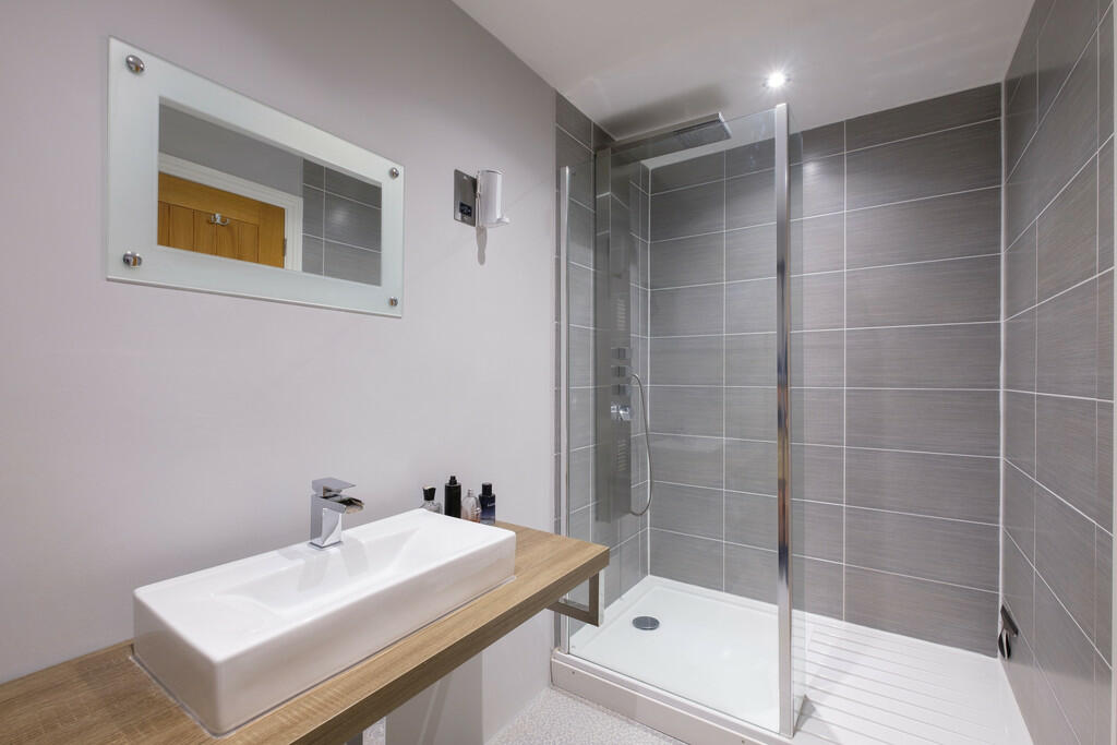 Additional image 18 of Walton Crescent, Winford