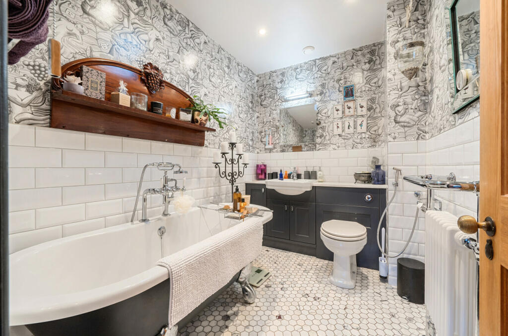 Additional image 22 of Crofton Lane, Orpington, BR6