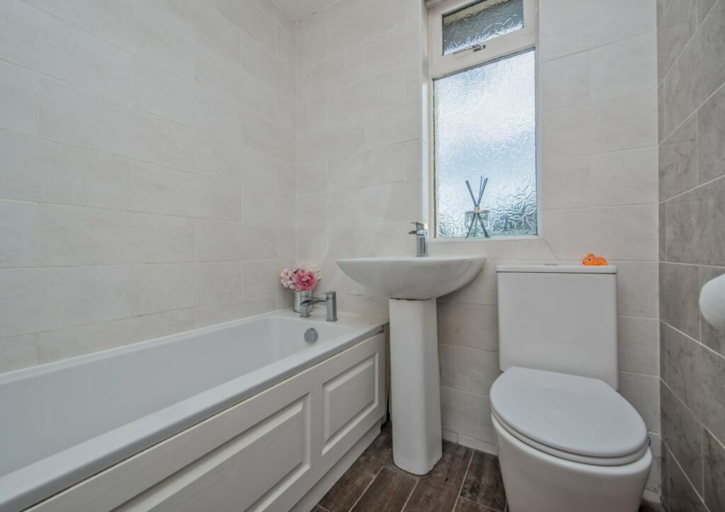 Additional image 13 of Ghyllroyd Drive, Birkenshaw, Bradford, West Yorkshire, BD11