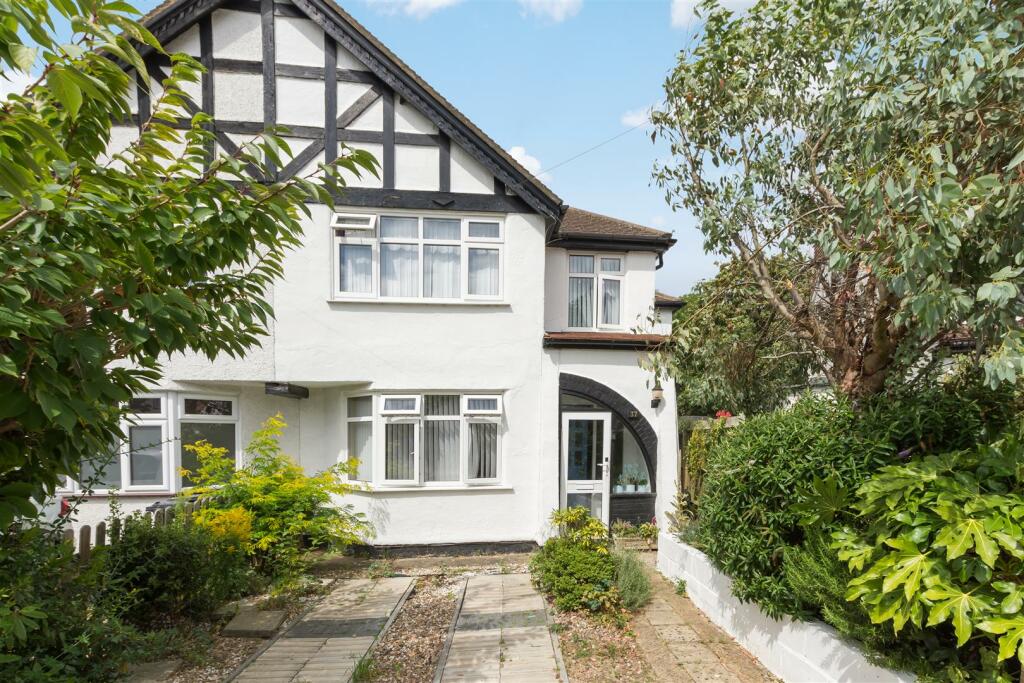 Additional image 4 of Sunray Avenue, Bromley