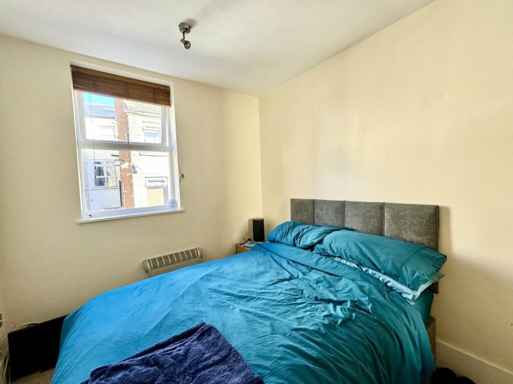 Additional image 4 of Cross Crown Street, Cleckheaton, BD19