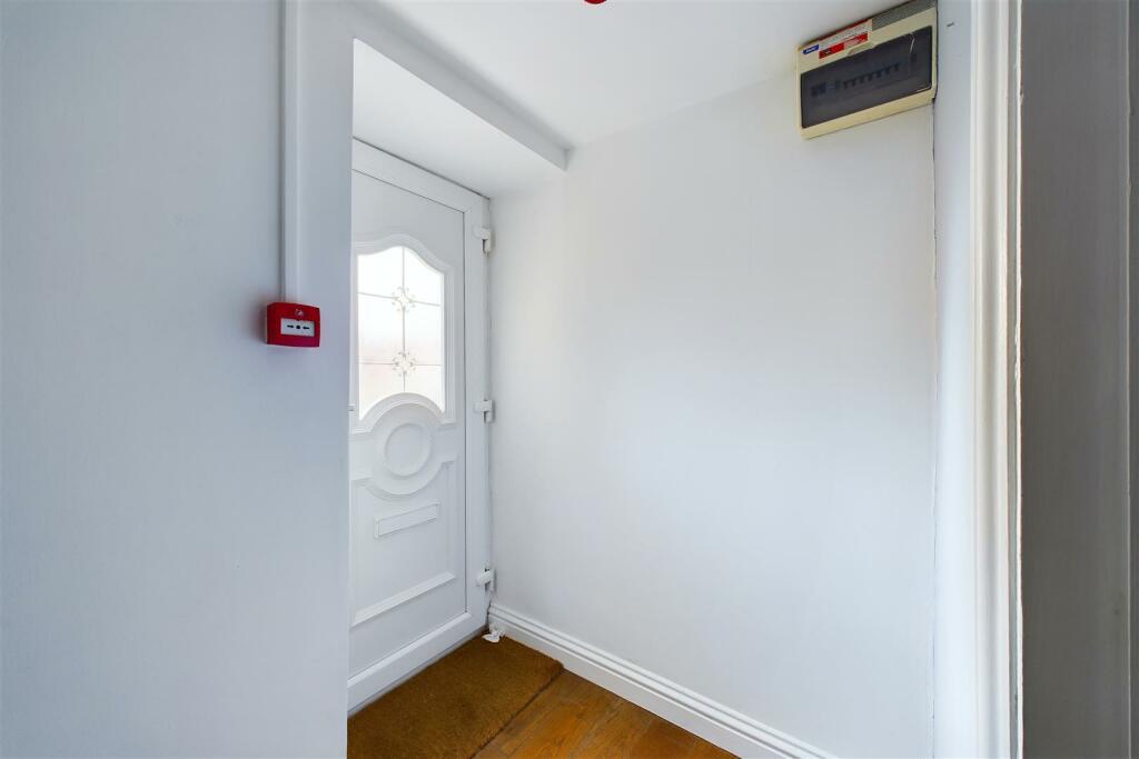 Additional image 5 of 2 BED FLAT | KNOWLE
