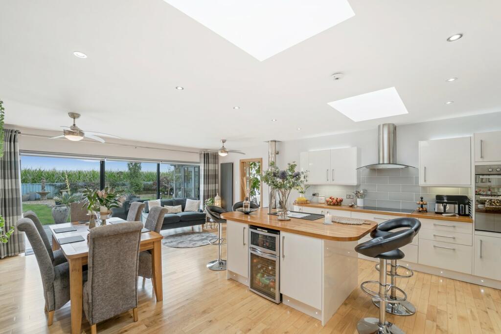 Additional image 4 of Puxton Road, Hewish, Weston-Super-Mare, BS24