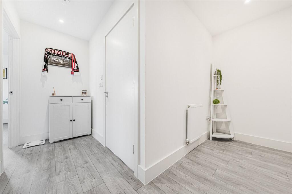 Additional image 9 of Homesdale Road, Bromley, BR2