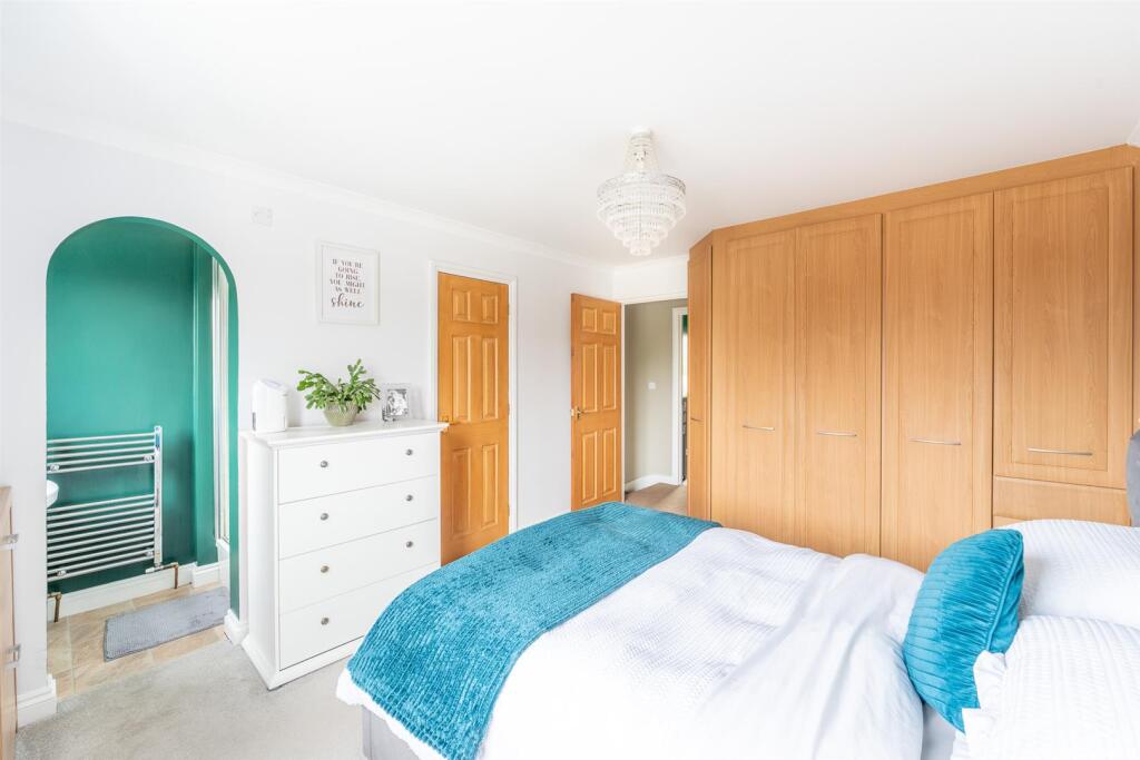 Additional image 11 of The Avenue, St. Georges - BEAUTIFUL HOUSE WITH GARAGE