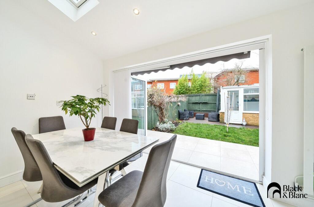 Additional image 8 of Farmfield Road, Bromley, BR1