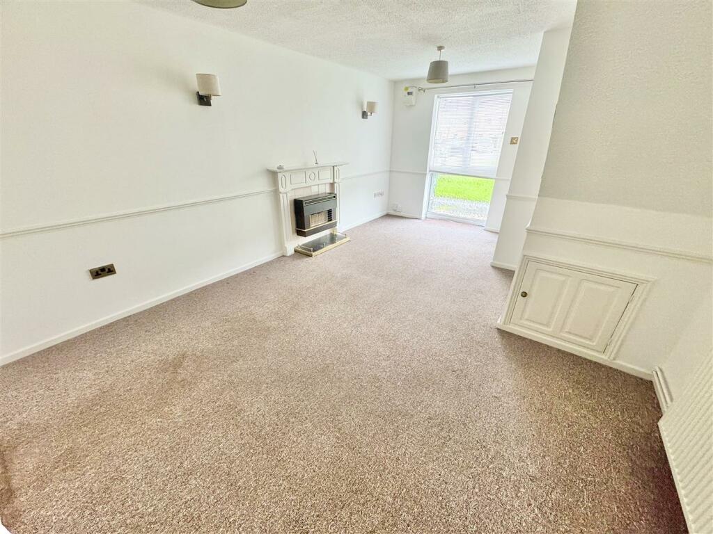 Additional image 2 of Cul-de-sac Location