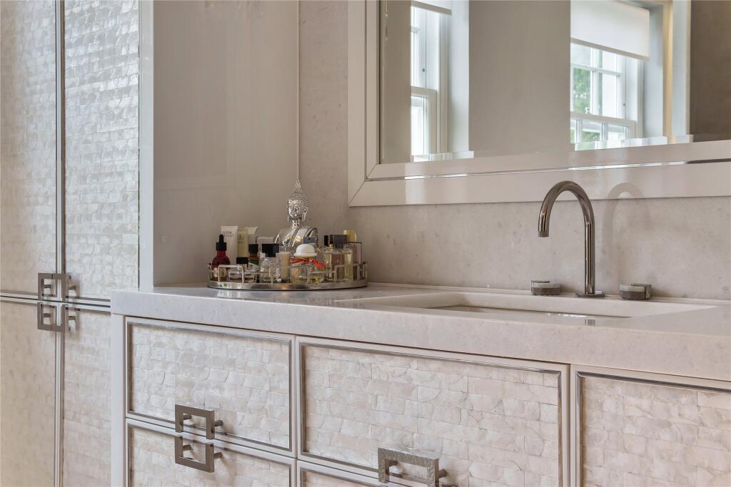 Additional image 43 of Holwood Park Avenue, Keston Park