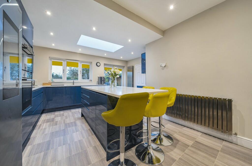 Additional image 7 of Southborough Lane, Bromley, BR2