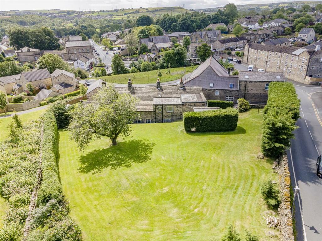 Additional image 36 of 2 and 3 Crowther Fold, Harden, Bingley