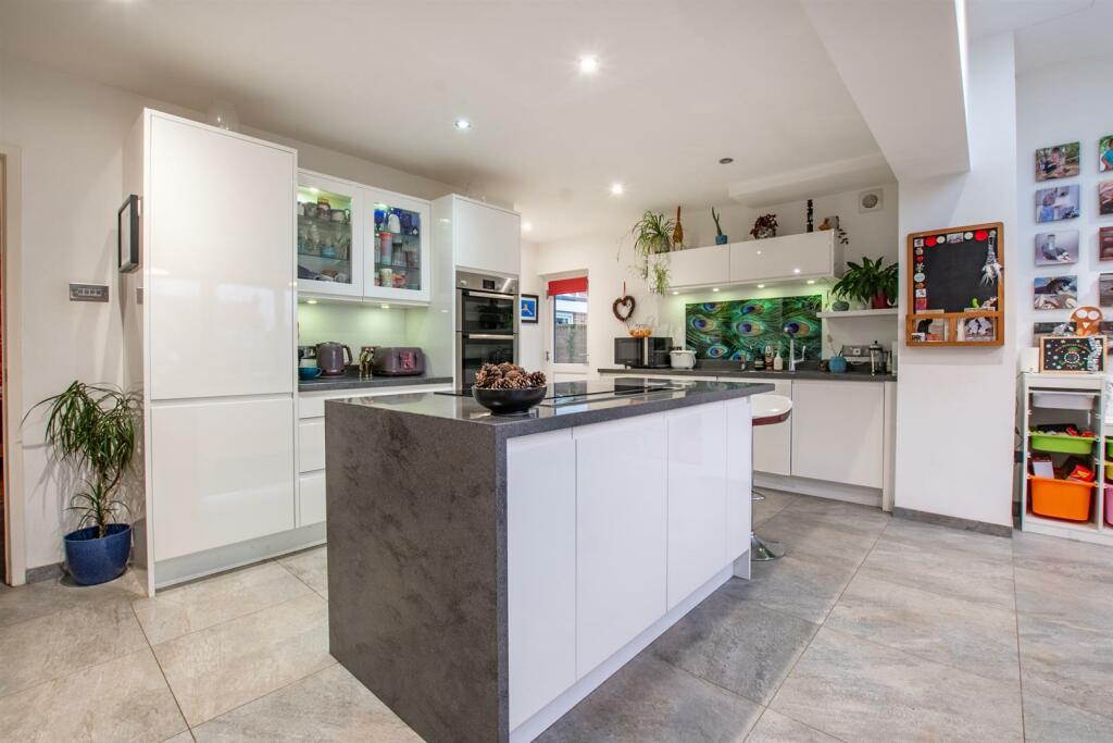 Additional image 5 of Witney Close, Saltford, Bristol