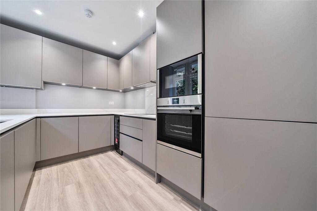 Additional image 3 of Bromley Avenue, Bromley