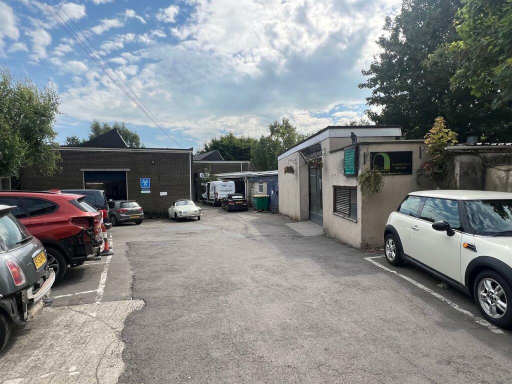 Additional image 15 of Mixed-use Investment Opportunity in Redland